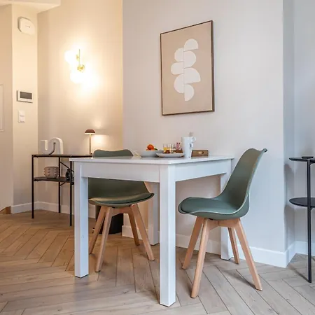 Apartment Athena - Palace Hotel N1 *